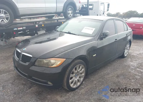 2008 BMW 328Xi z USA, uszkodzony, nr VIN WBAVC73508KP37953